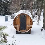 Nocleg ze śniadaniem Les Jardins De La Ferme 4*
