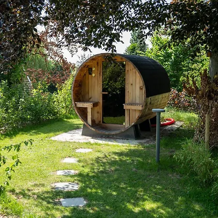 Les Jardins De La Ferme Alojamento de Acomodação e Pequeno-almoço 4*