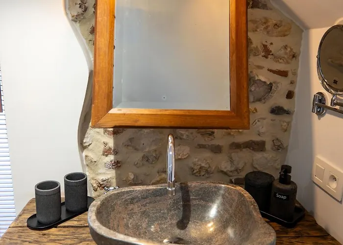 Les Jardins De La Ferme Bed & Breakfast 4*